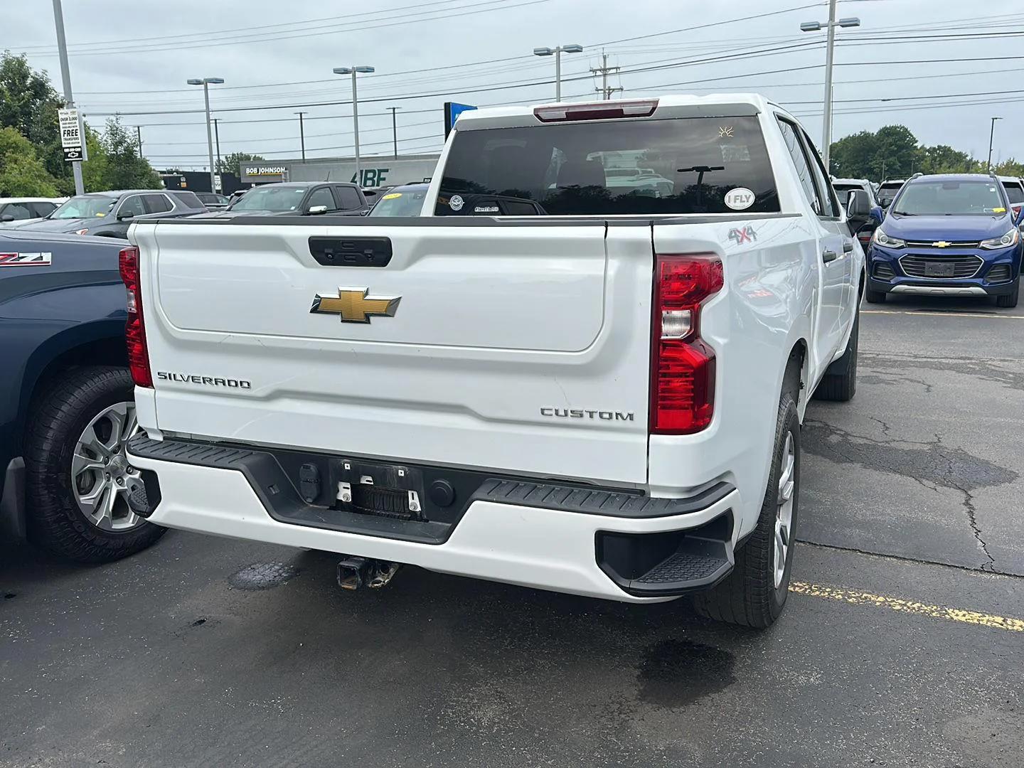 chevrolet silverado 1500 2022 3GCPDBEK5NG607989 image